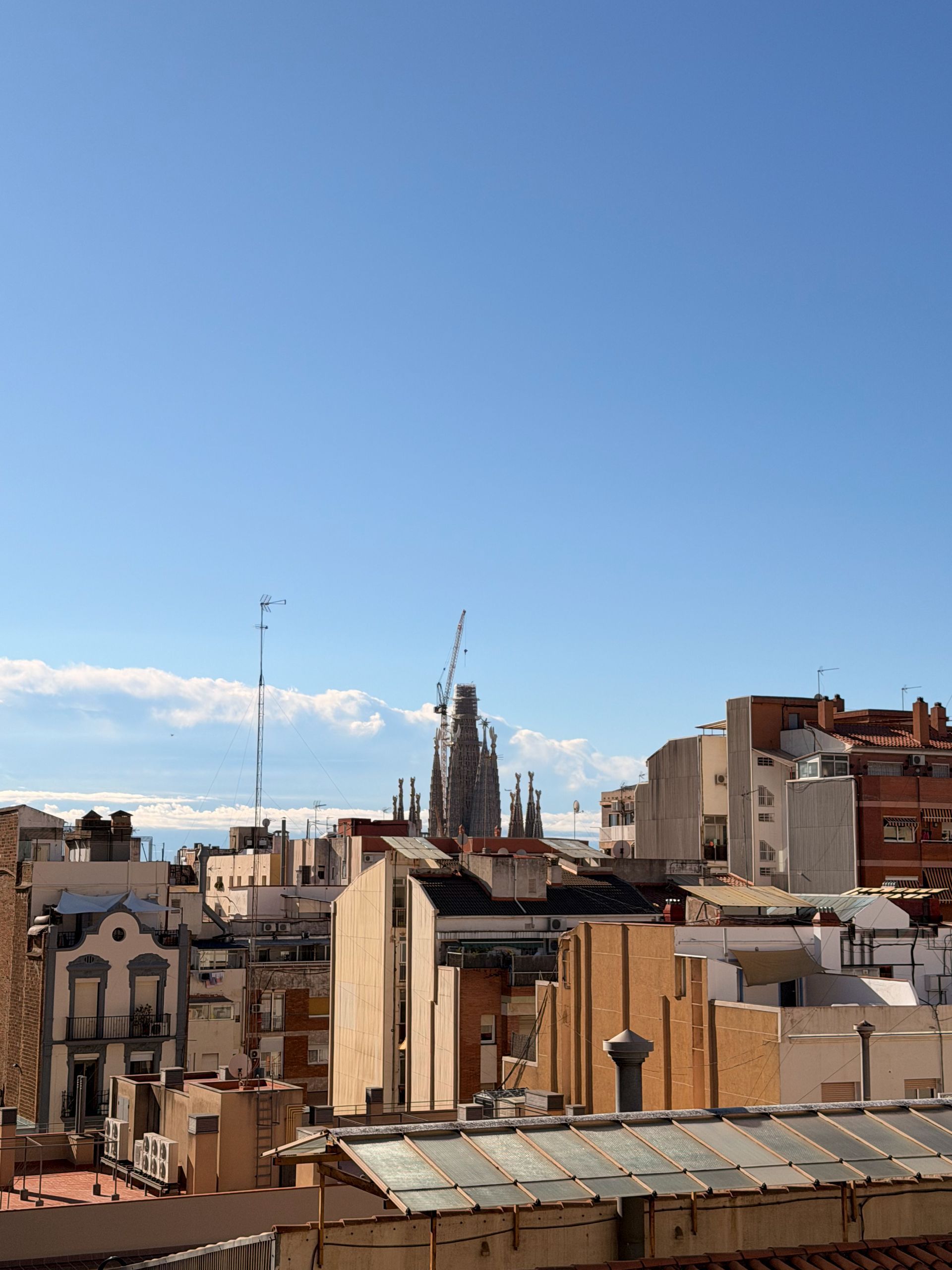 Exterior view of Flat for sale in  Barcelona Capital  with Air Conditioner, Heating and Terrace