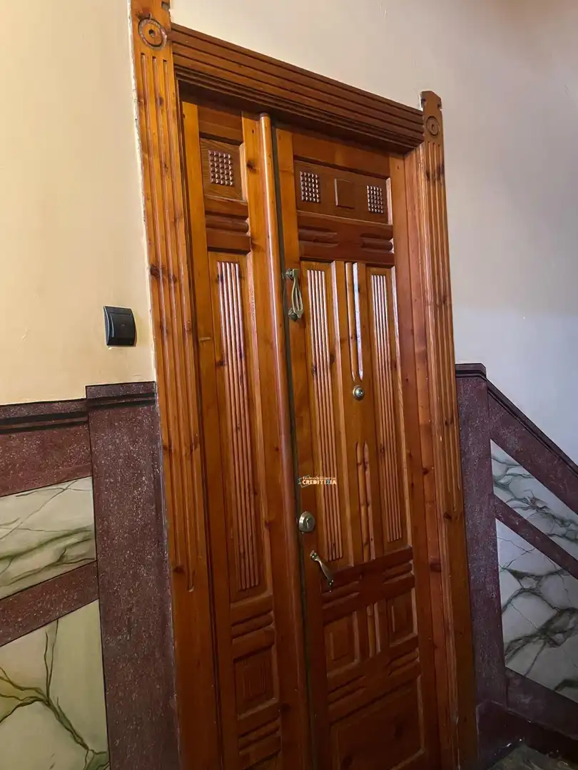 Flat for sale in Casco Vello
