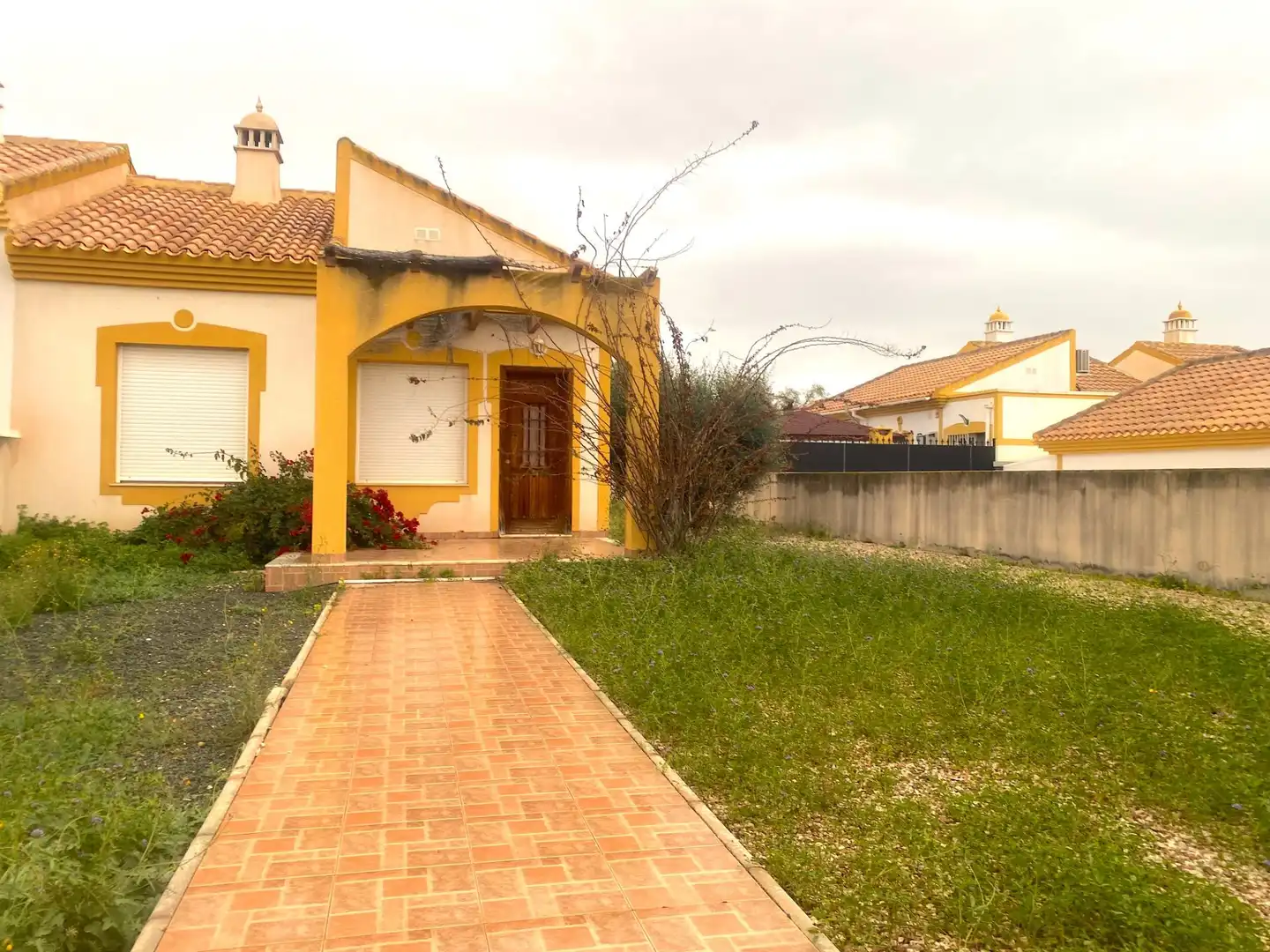 Vista exterior de Casa o xalet en venda en Mazarrón amb Jardí privat i Terrassa
