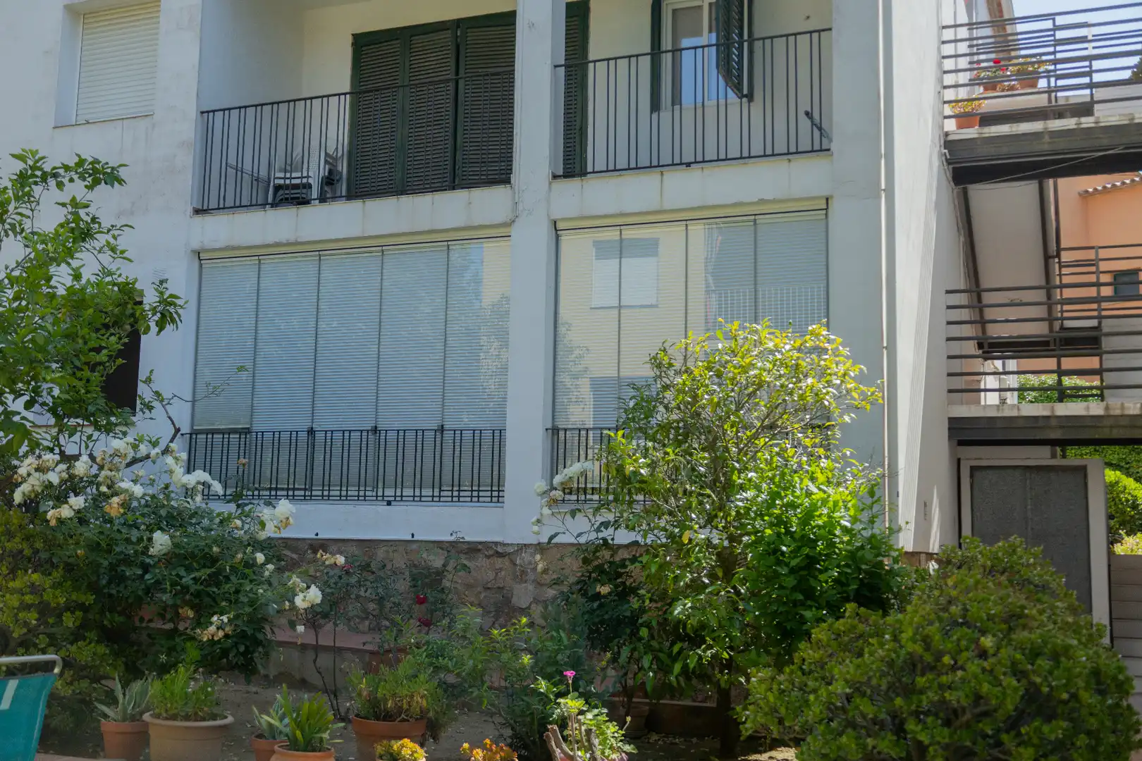 Außenansicht von Wohnung zum Verkauf in Palafrugell mit Heizung, Abstellraum und Ofen