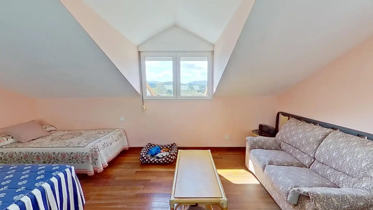 Habitación de Casa o chalet en venta en Reocín con Calefacción, Jardín privado y Terraza