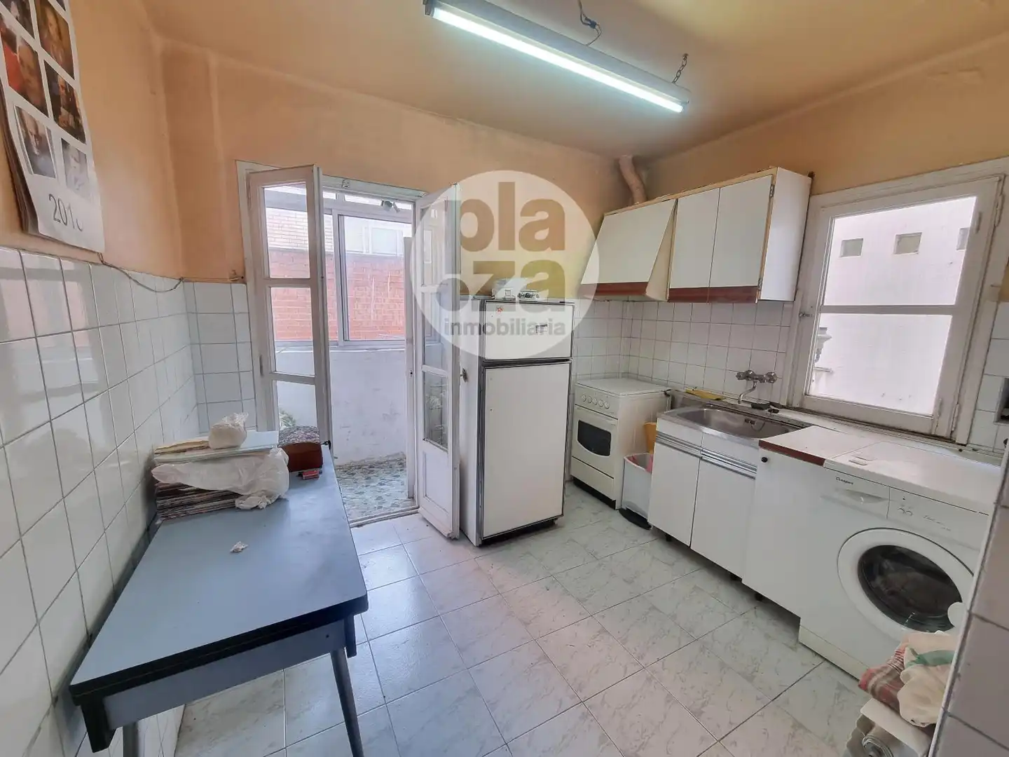 Küche von Wohnung zum Verkauf in Burgos mit Heizung, Terrasse und Abstellraum