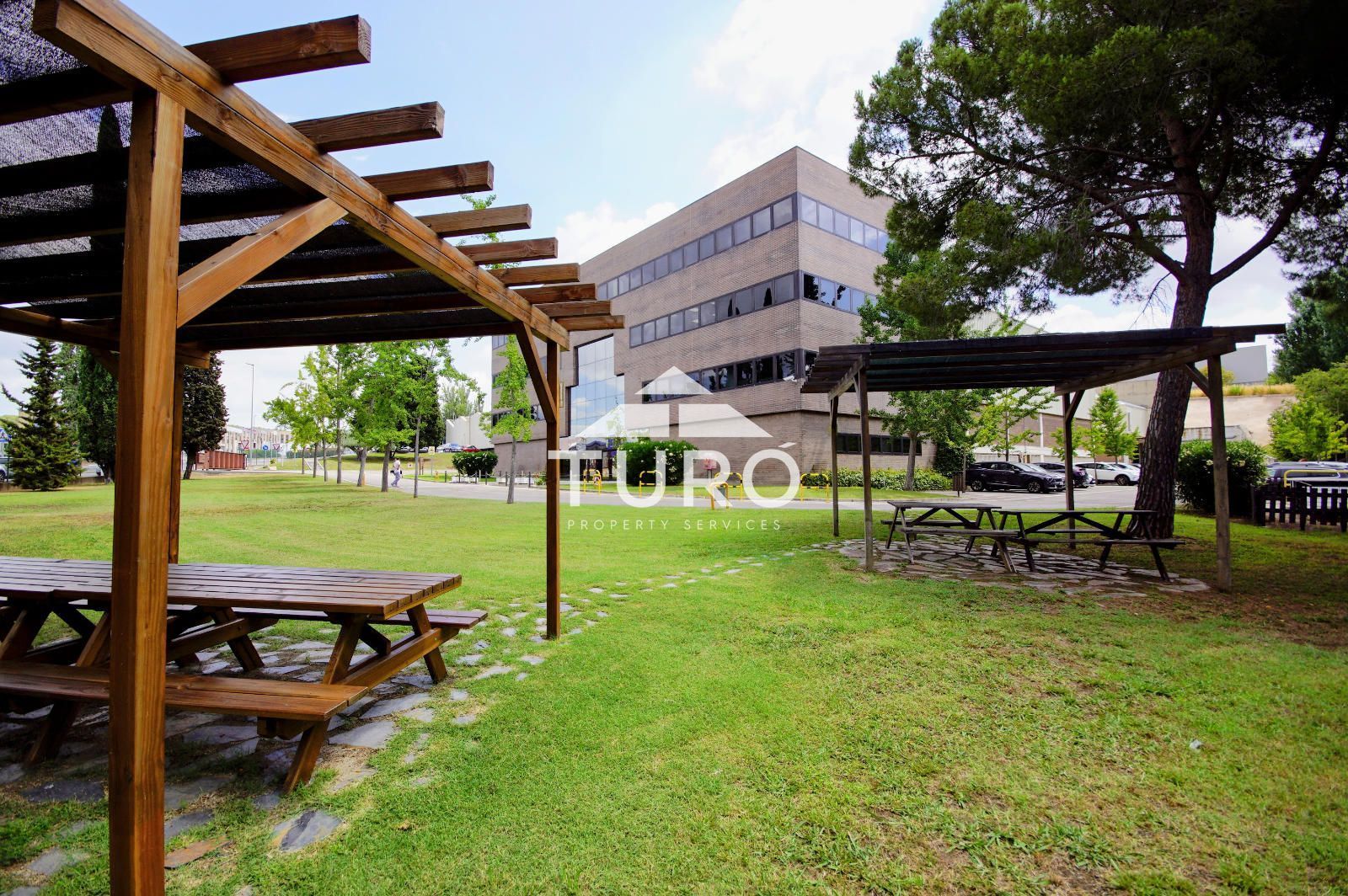Exterior view of Office to rent in Rubí  with Air Conditioner, Heating and Internet