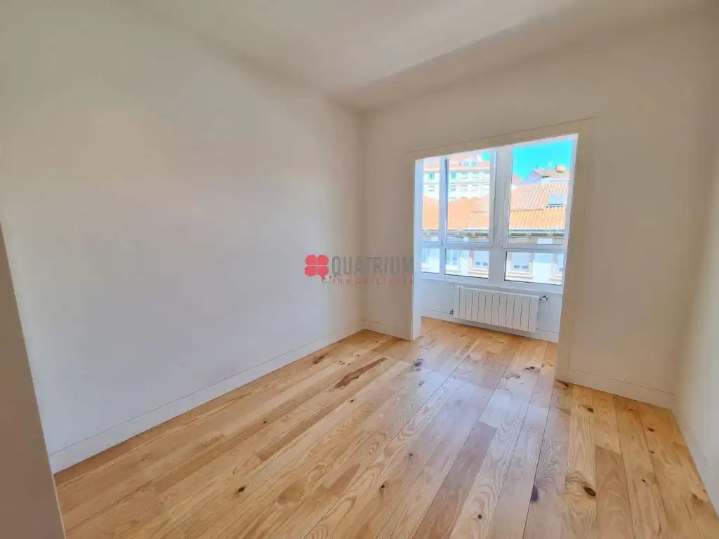 Habitación de Piso de alquiler en Santiago de Compostela  con Calefacción