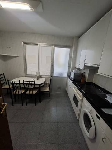 Piso en Venta en Calle Reyes Católicos en Zaramaga