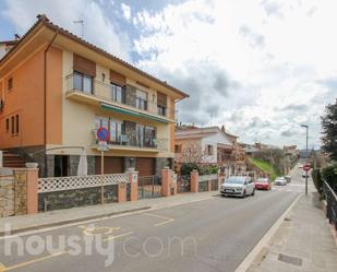Vista exterior de Casa o xalet en venda en Sant Celoni amb Aire condicionat, Calefacció i Jardí privat