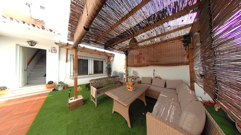 Terrassa de Casa o xalet en venda en Algarrobo amb Moblat i Piscina comunitària