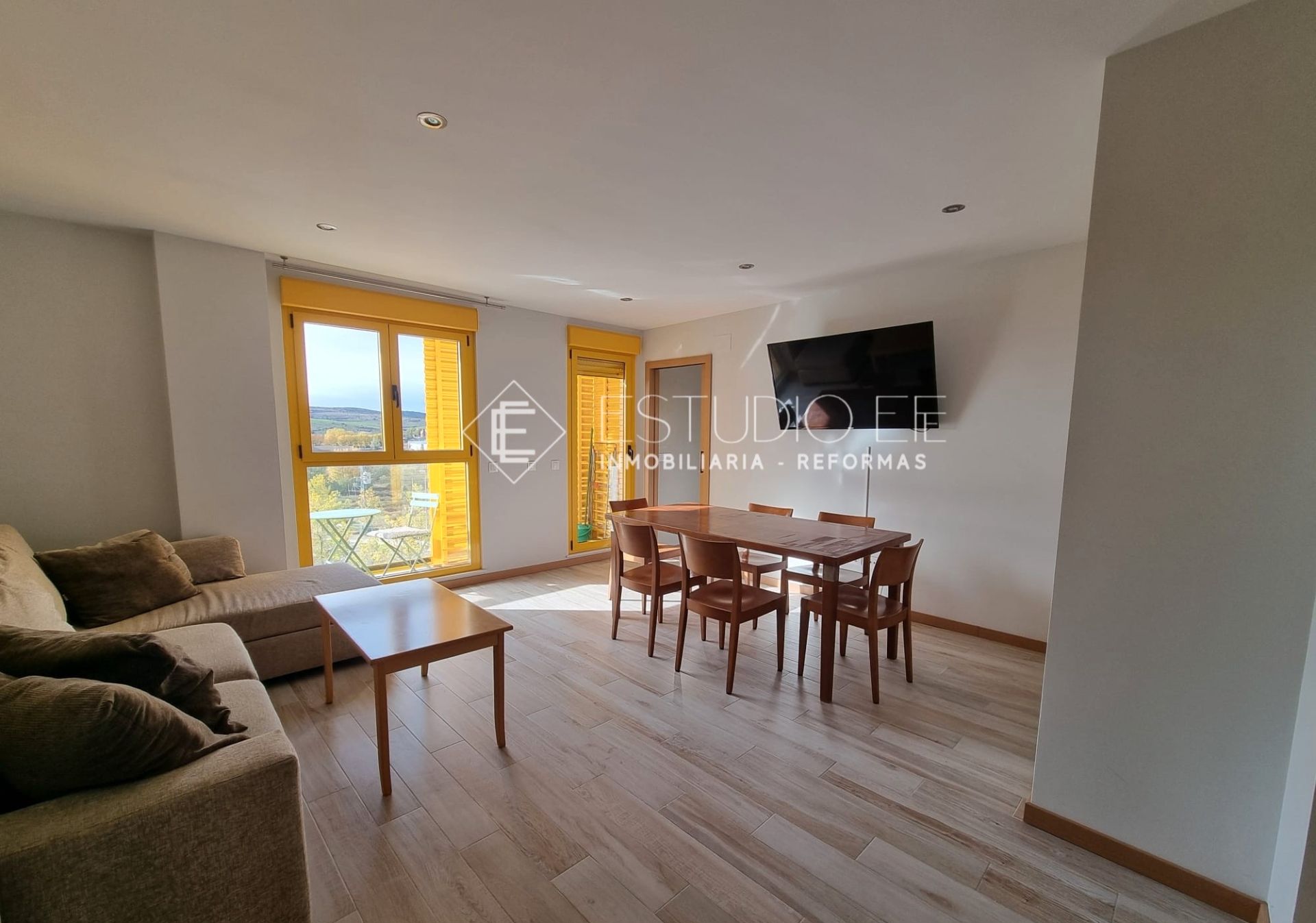 Vista exterior de Pis en venda en Salamanca Capital amb Aire condicionat, Calefacció i Terrassa