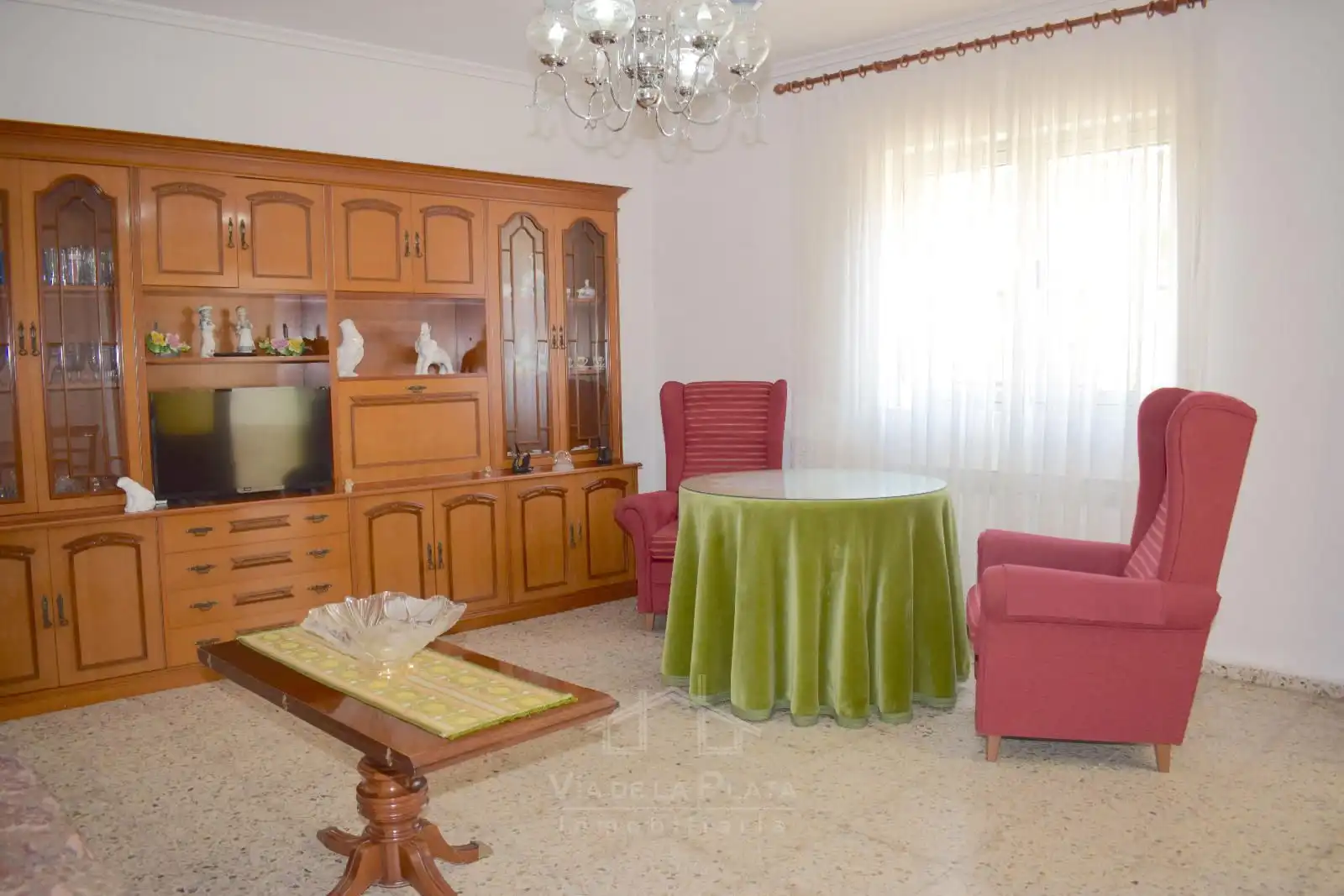 Sala d'estar de Casa o xalet en venda en Vallesa de la Guareña amb Calefacció, Traster i Moblat