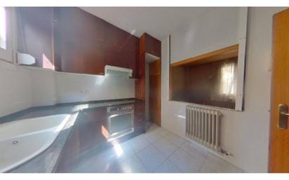 Kitchen of Single-family semi-detached for sale in Manresa  with Terrace