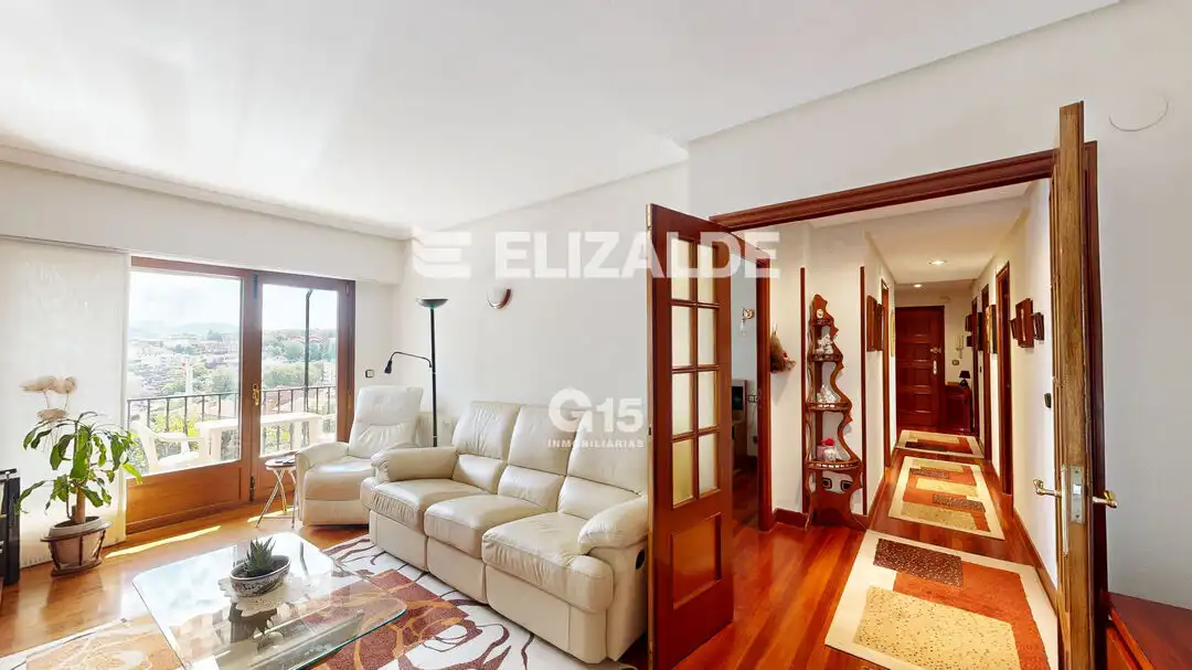 Sala de estar de Piso en venta en Donostia - San Sebastián  con Calefacción, Jardín privado y Terraza