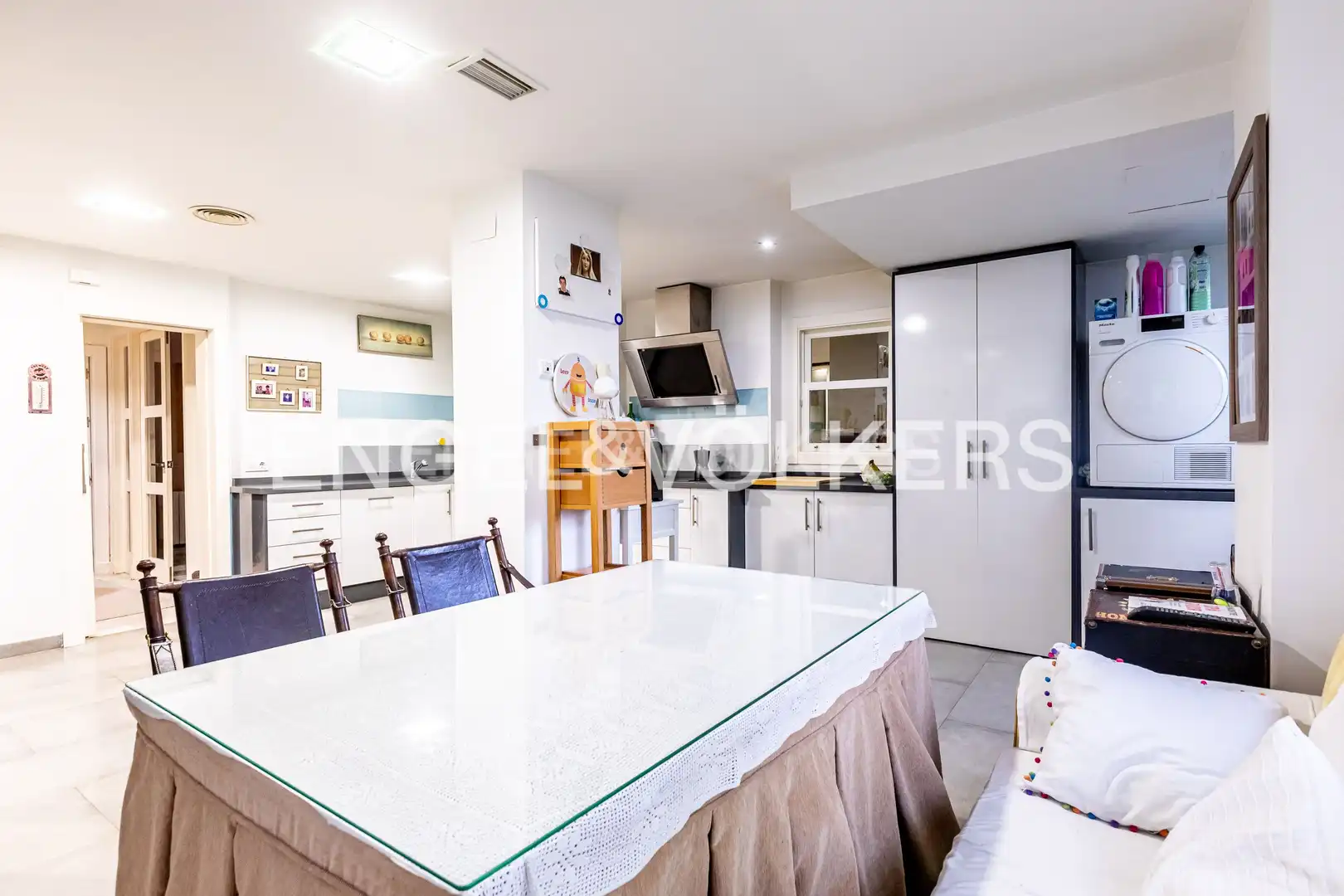 Cocina de Piso de alquiler en Sevilla con Aire acondicionado, Calefacción y Trastero