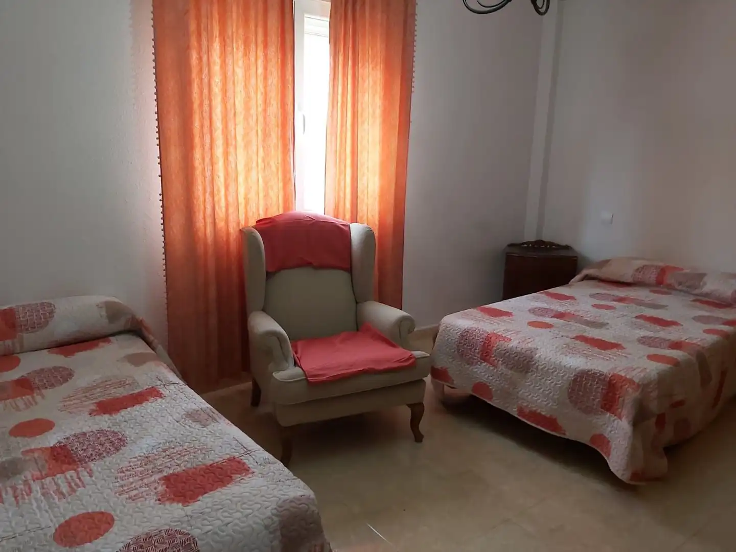 Habitación de Piso de alquiler en Villaseca de la Sagra con Aire acondicionado, Calefacción y Amueblado