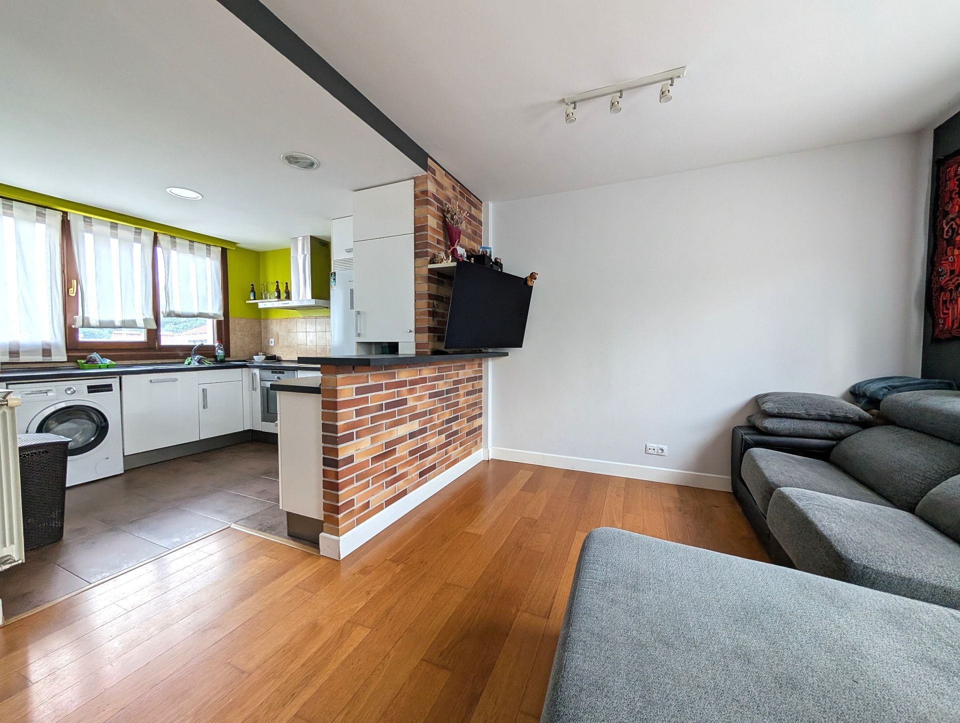 Living room of Duplex for sale in Usurbil  with Air Conditioner, Heating and Terrace