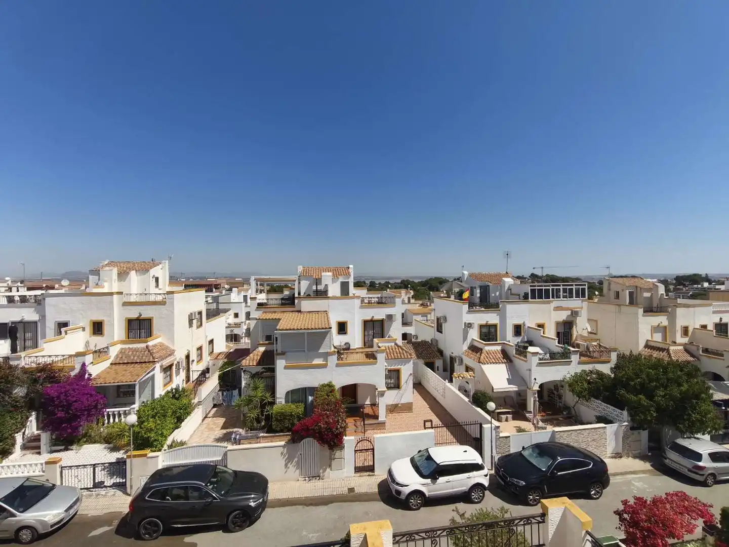 Vista exterior de Dúplex en venda en Orihuela amb Terrassa, Piscina i Moblat