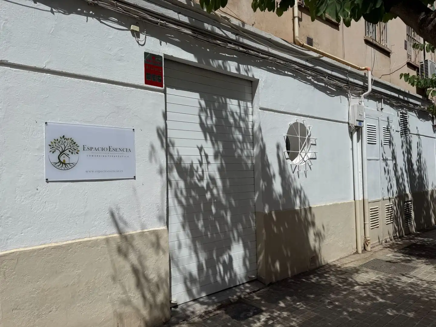 Außenansicht von Büro zur Miete in Valencia mit Klimaanlage, Internet und Alarm