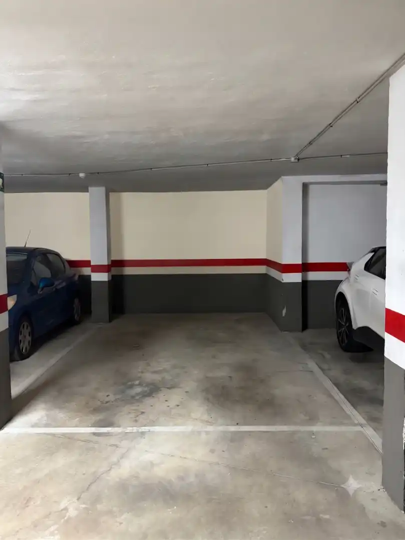 Parking de Piso de alquiler en Rota con Aire acondicionado, Calefacción y Terraza