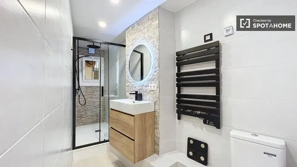 Flat with terrace to rent in Sant Martí, imagen 15