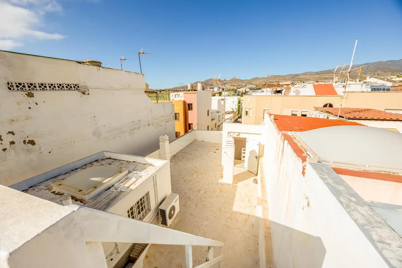 Vista exterior de Casa o chalet en venta en Telde con Alarma