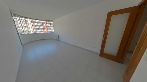 Foto 3 de Piso en venta en C/ Amadeu Vives, Tordera pueblo, Tordera