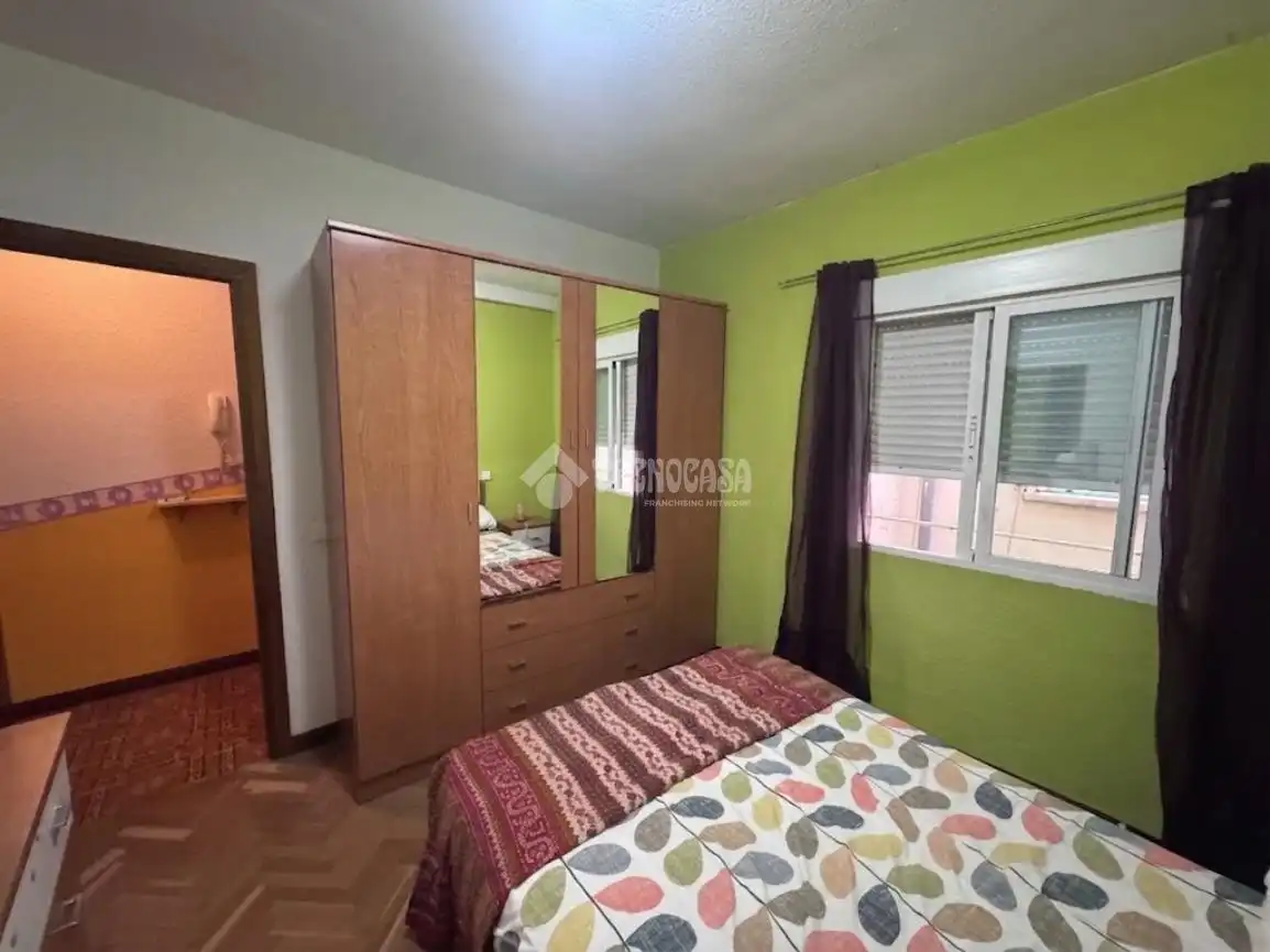 Piso en venta en C. del Mesón de Paredes, imagen 3