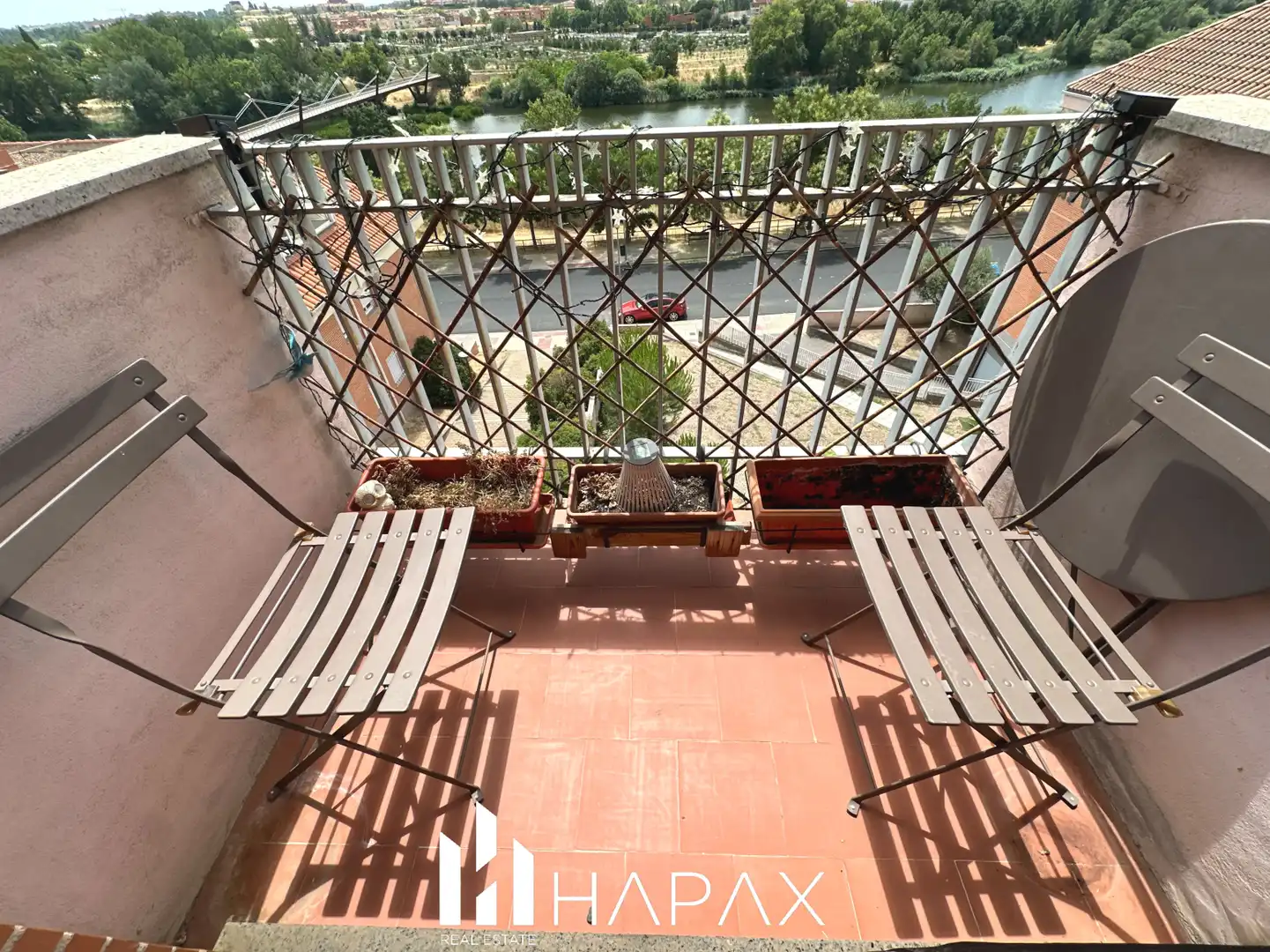 Terrasse von Wohnung zum Verkauf in Salamanca mit Heizung, Privatgarten und Möbliert