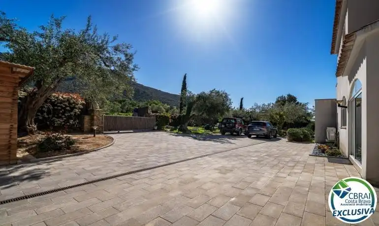 House with pool for sale in Palau-saverdera, imagen 9