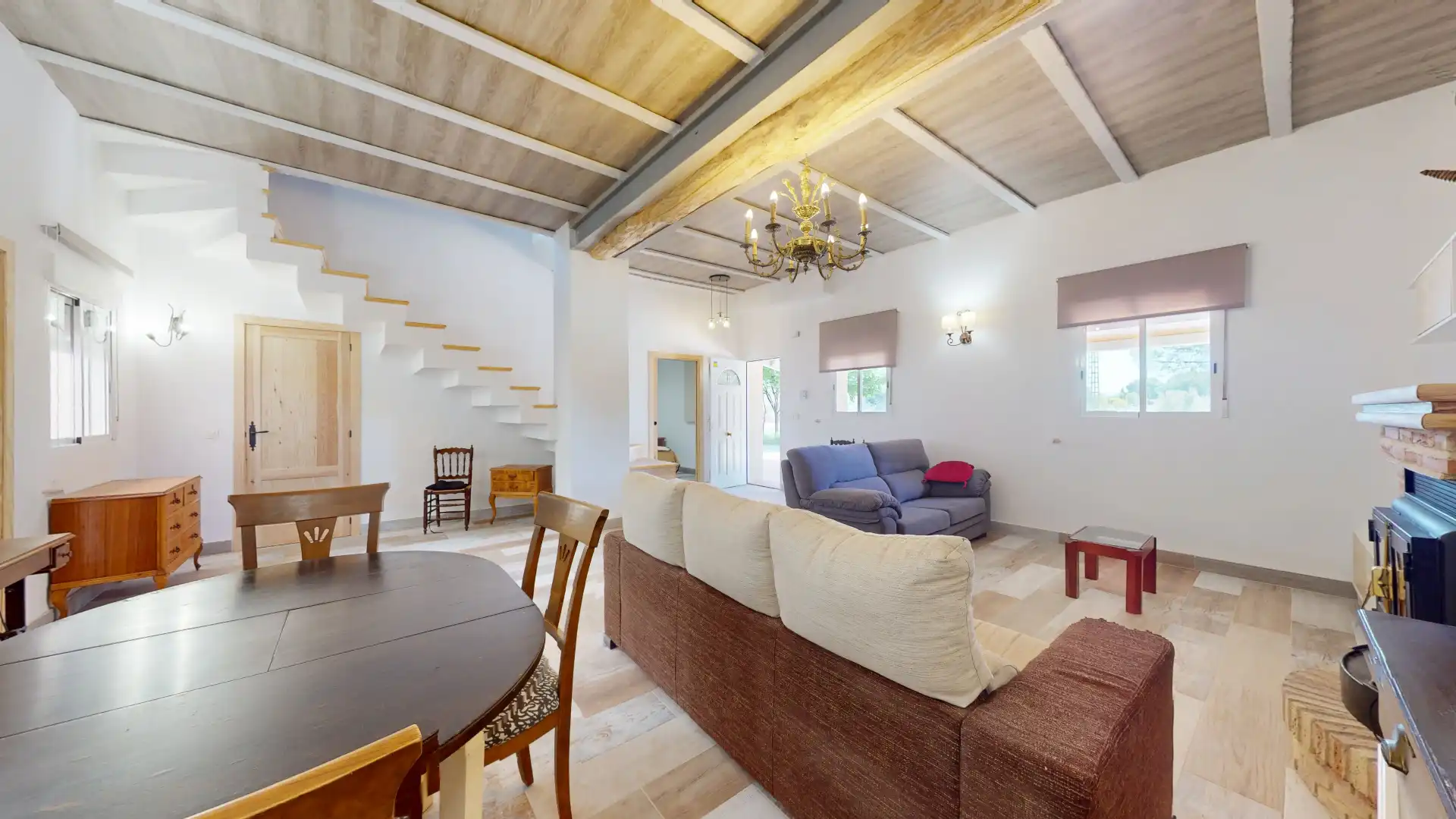 Sala d'estar de Casa o xalet en venda en Villena amb Jardí privat, Terrassa i Traster