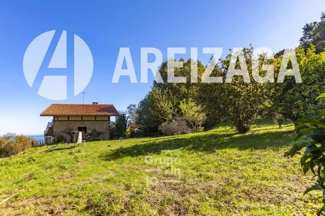 Houses for sale in Donostia - San Sebastián   with Heating, Private garden and Terrace