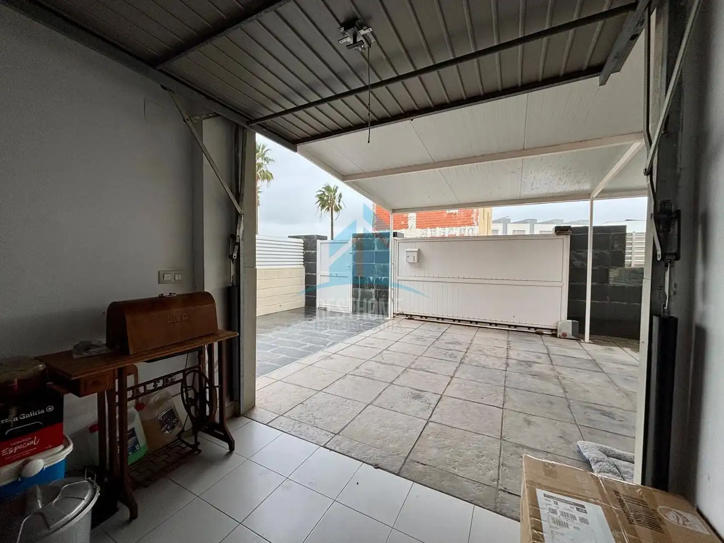 Vista exterior de Casa adosada en venda en Daimús amb Aire condicionat, Calefacció i Jardí privat