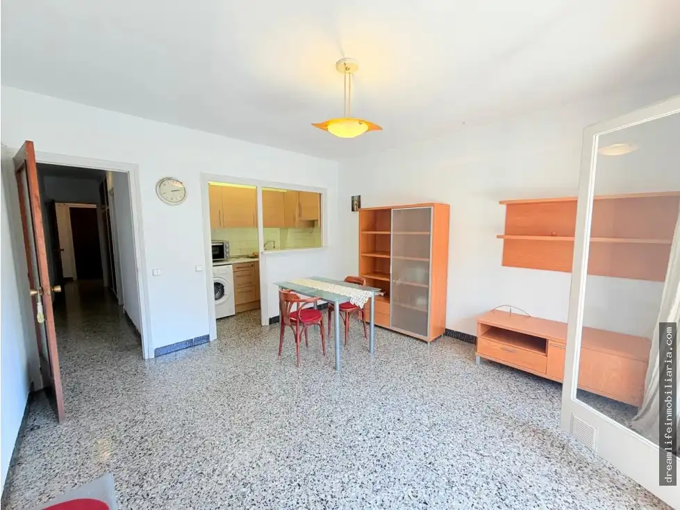 Habitación de Apartamento en venta en Cambrils con Amueblado