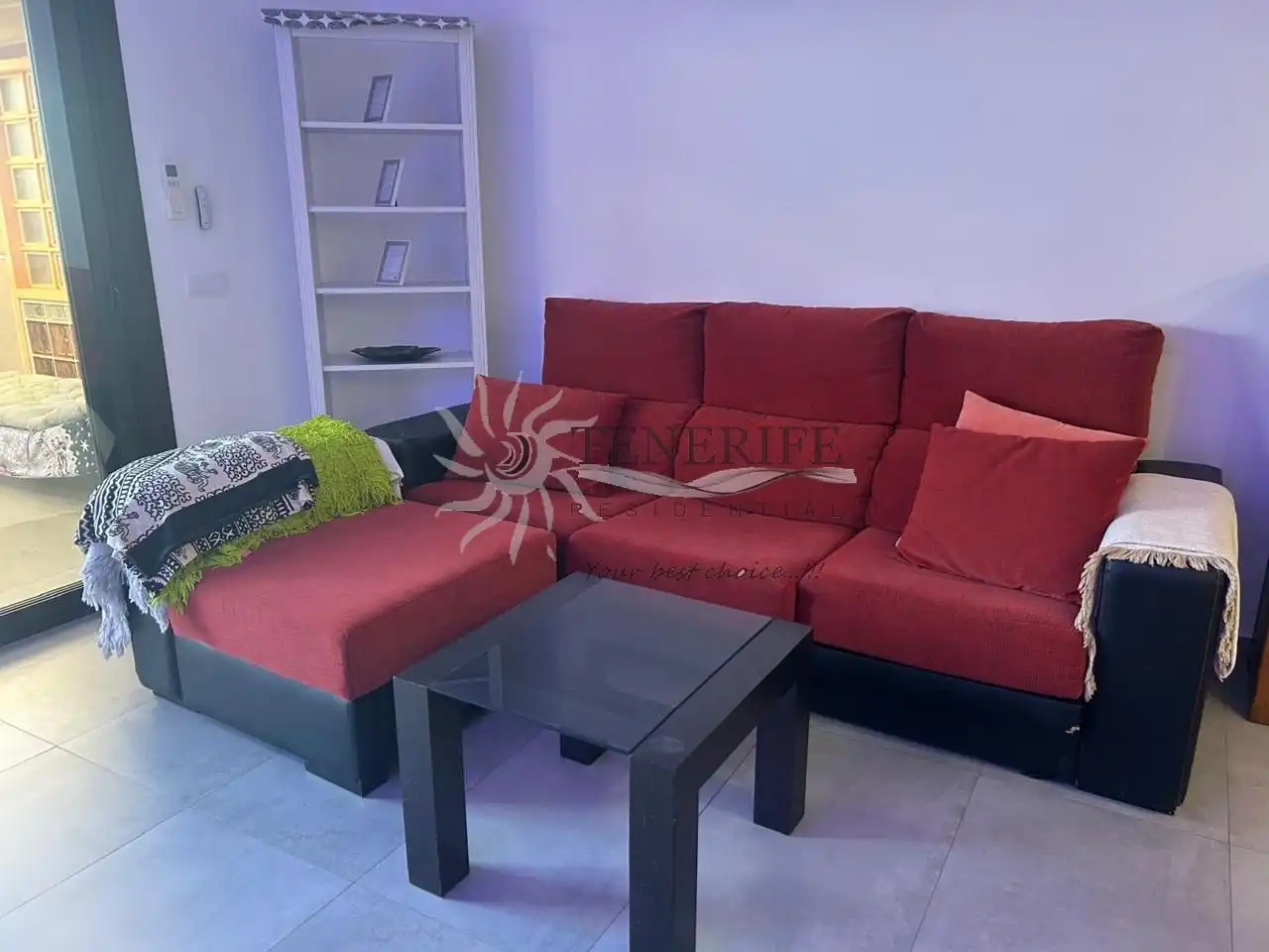 Sala de estar de Piso en venta en Arona con Aire acondicionado, Terraza y Amueblado