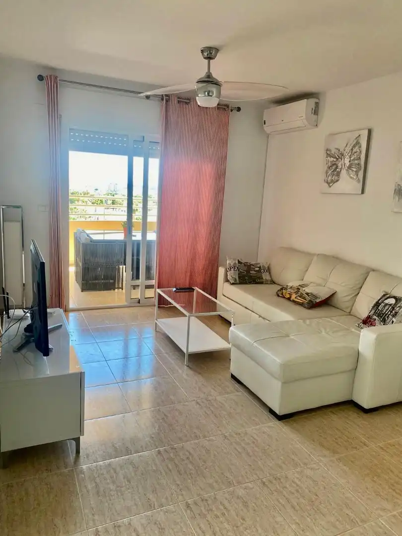 Apartamento con piscina en alquiler en Orihuela Costa, imagen 4
