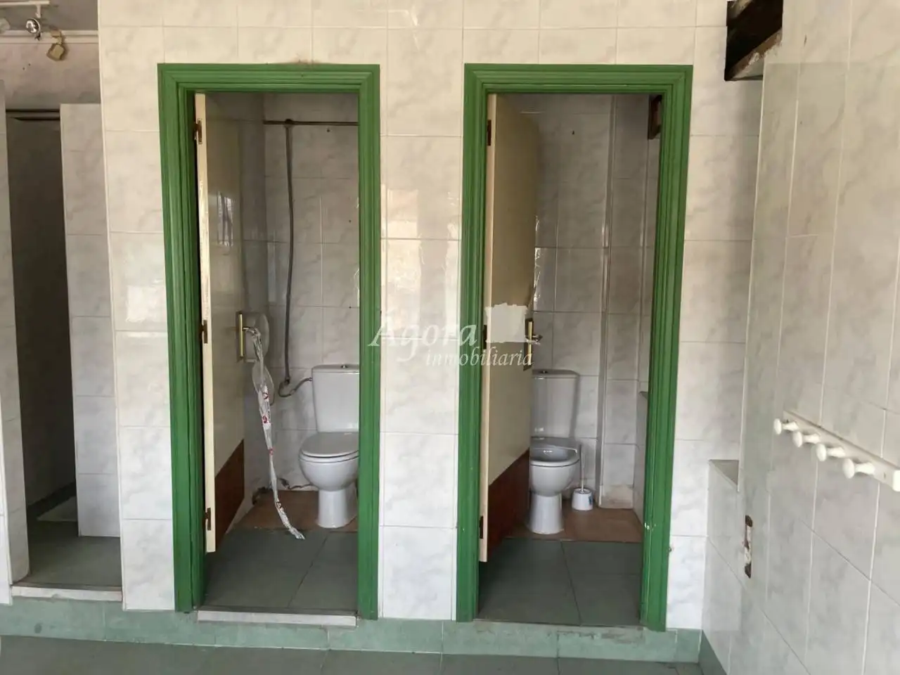 Badezimmer von Fabrikhallen zum Verkauf in Valladolid mit Heizung