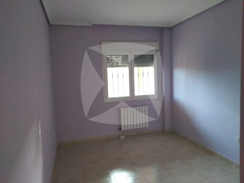 Dormitori de Pis en venda en Badajoz amb Aire condicionat, Jardí privat i Terrassa