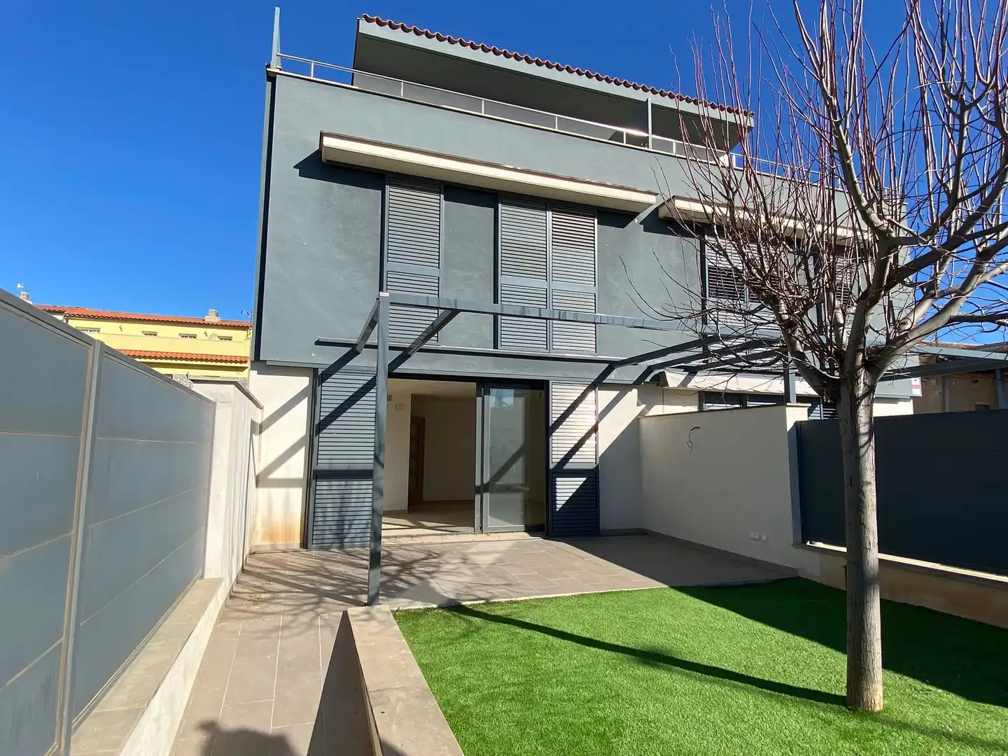 Casa adosada en venta en Carrer dels Prats, 6, Alió
