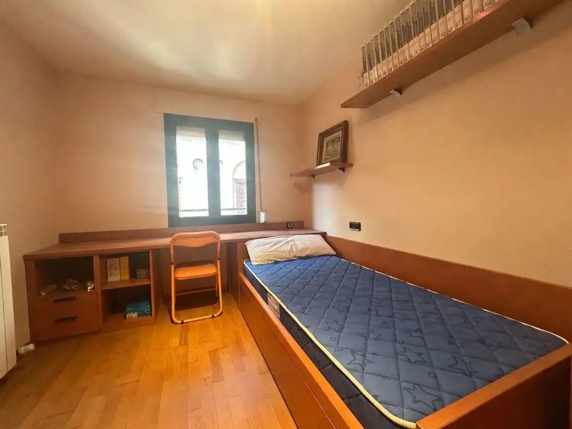 Dormitori de Casa o xalet en venda en Tudela amb Aire condicionat i Calefacció