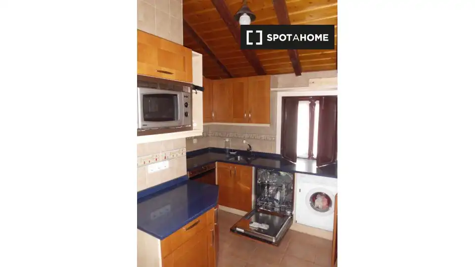 Cocina de Piso de alquiler en Alcalá de Henares con Aire acondicionado, Calefacción y Amueblado