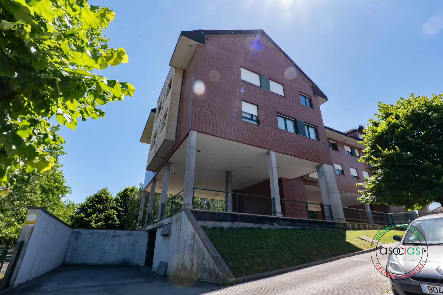 Vista exterior de Piso en venta en Gijón  con Calefacción, Parquet y Trastero