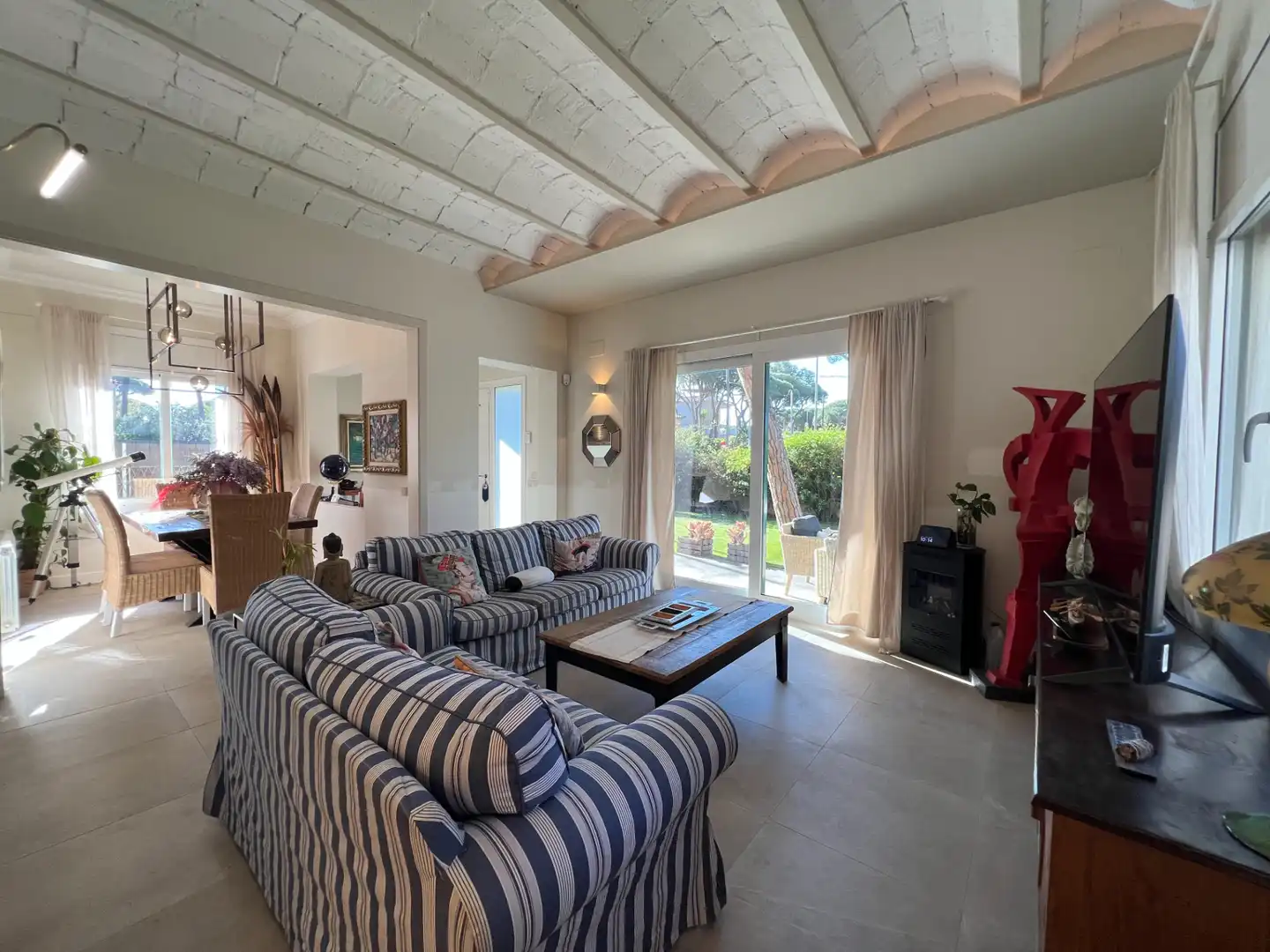 Living room of Houses for rent in Castelldefels  with Air Conditioner, Heating and Private garden