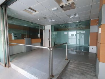 Local comercial en venda a Carrer LLEIDA 27