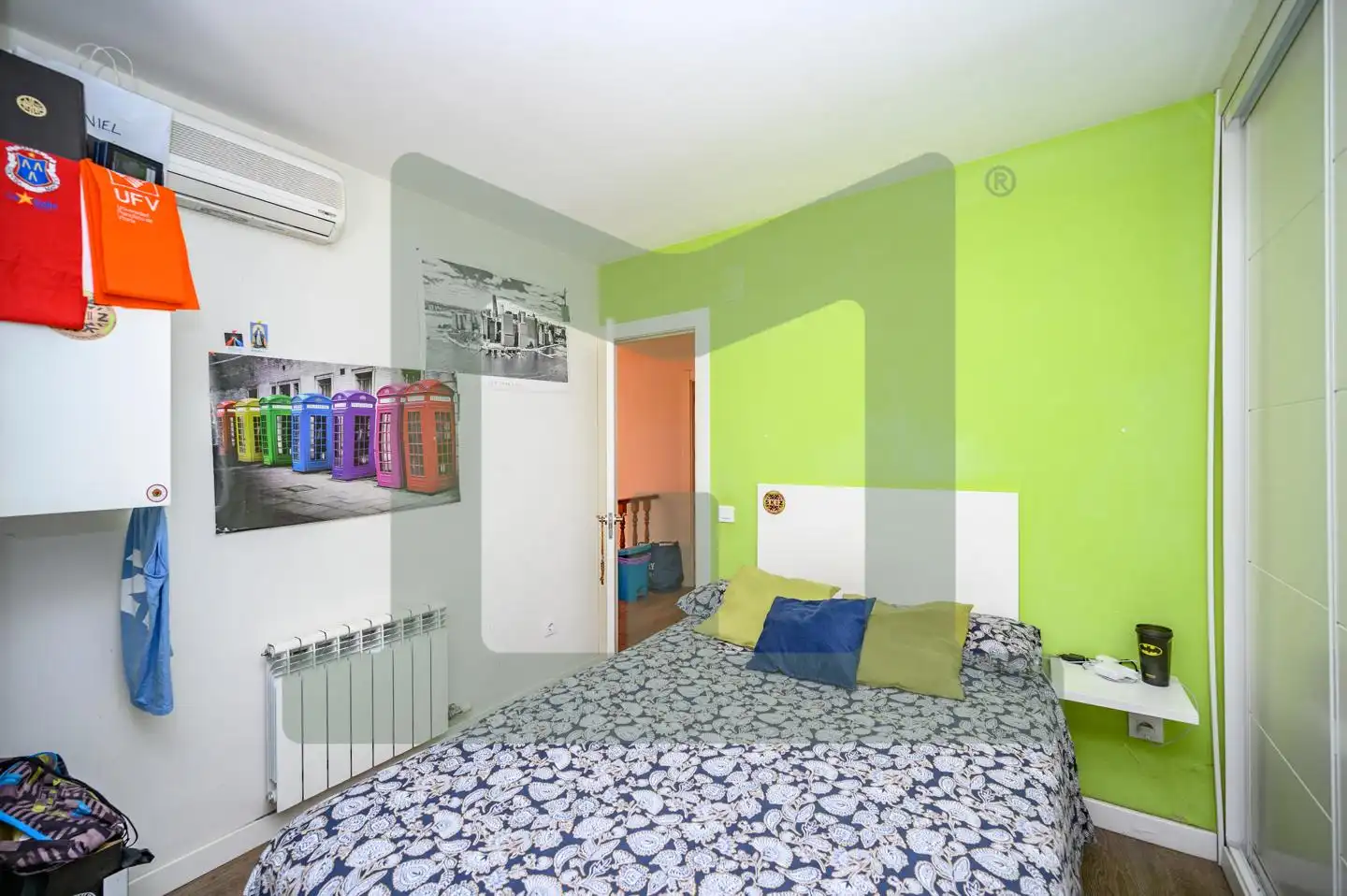 Schlafzimmer von Einfamilien-Reihenhaus zum Verkauf in Griñón mit Klimaanlage, Heizung und Privatgarten