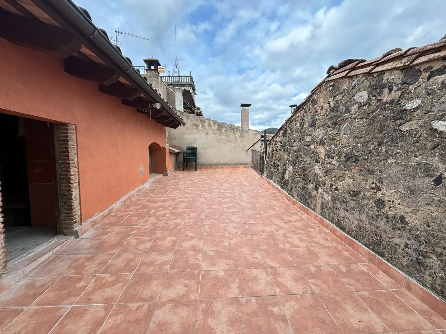 Terraza de Casa adosada en venta en Sant Feliu de Pallerols con Calefacción, Jardín privado y Terraza