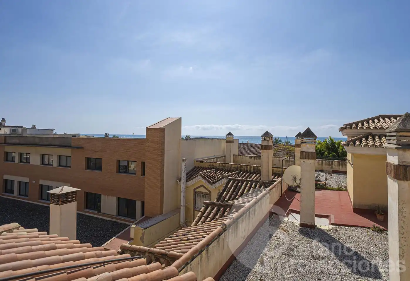 Vista exterior de Pis en venda en Málaga amb Aire condicionat, Terrassa i Balcó