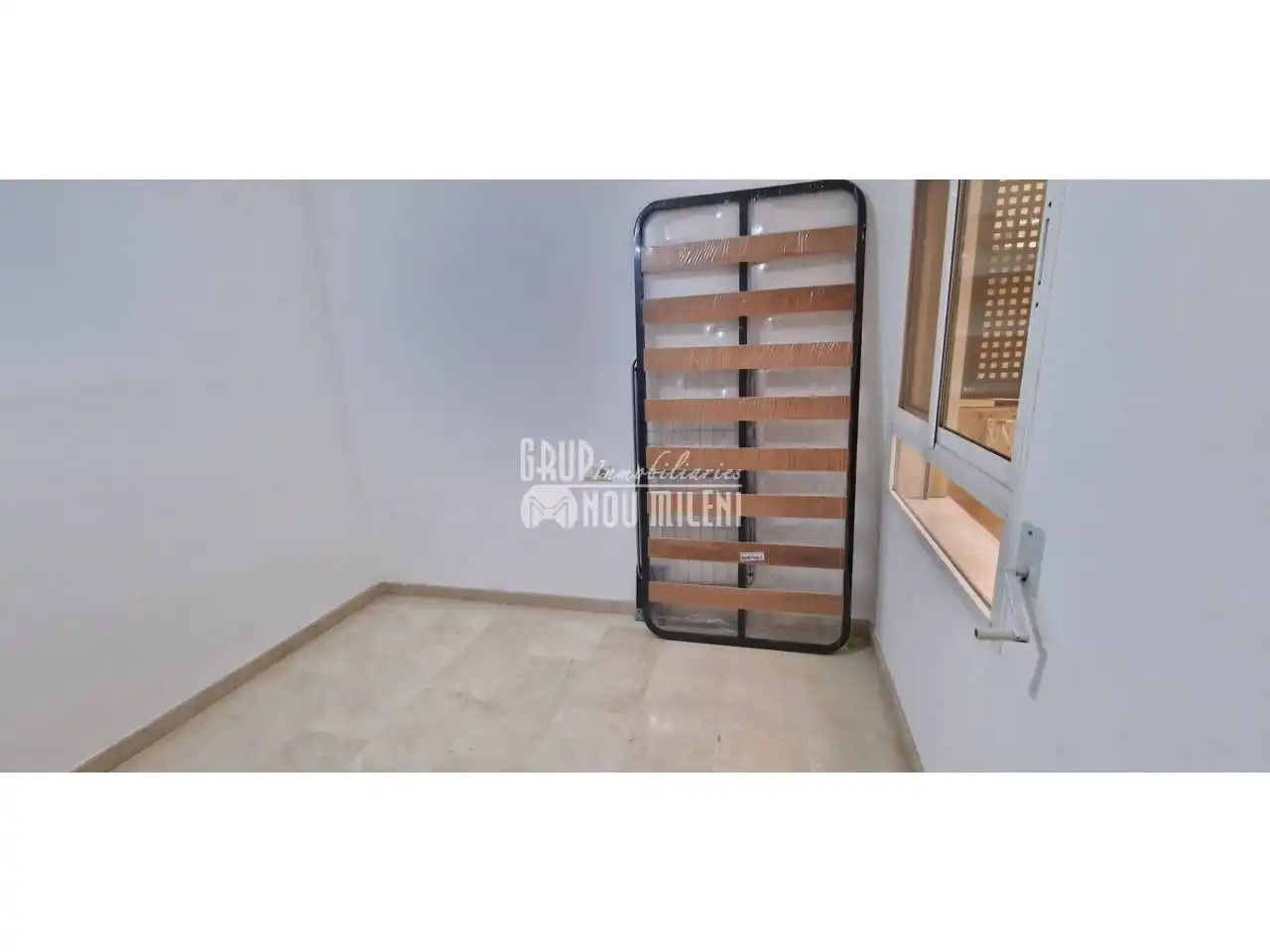 Schlafzimmer von Wohnung zur Miete in Massanassa mit Klimaanlage, Terrasse und Möbliert