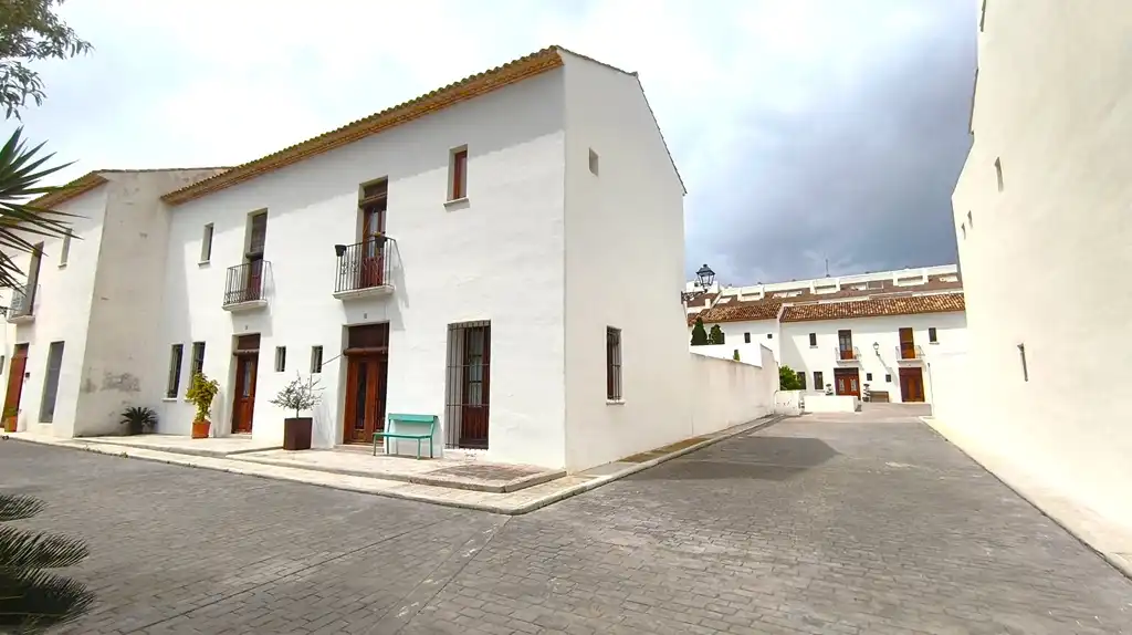 Vista exterior de Casa adosada en venta en Dénia con Aire acondicionado, Calefacción y Jardín privado