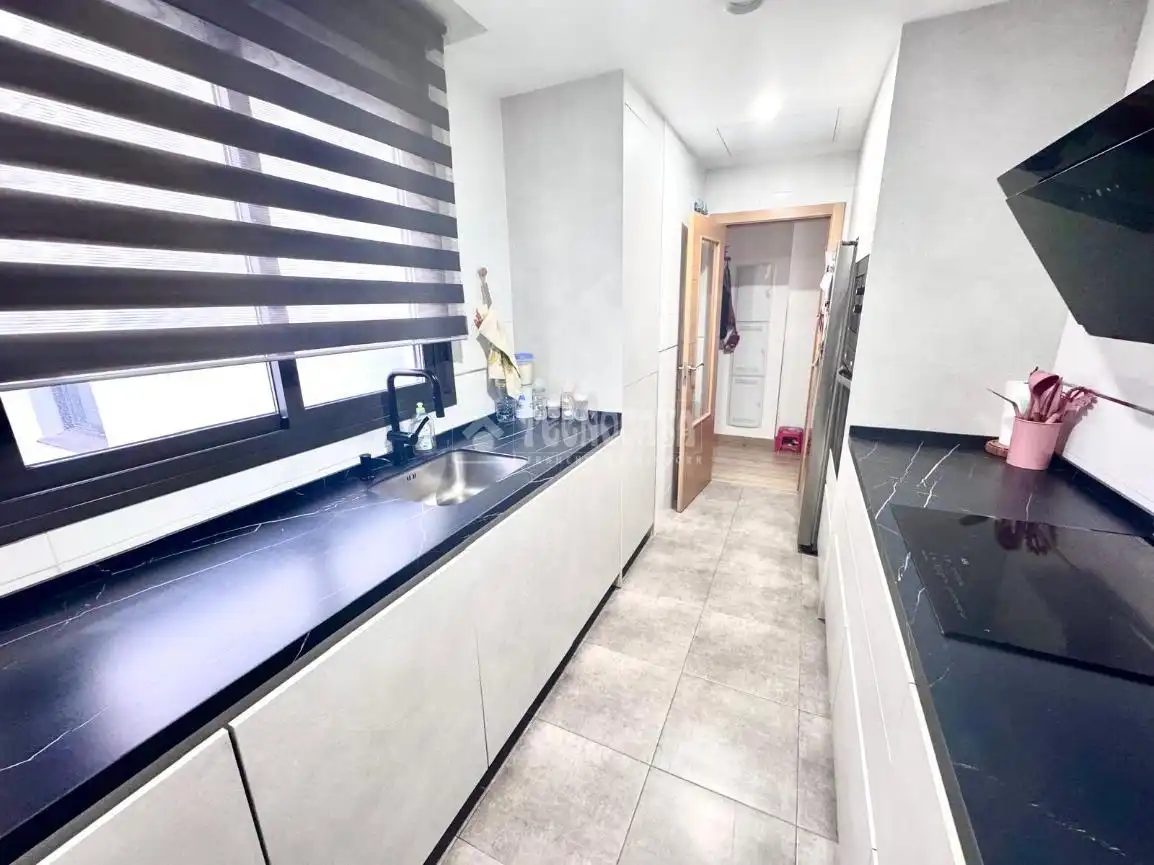 Kitchen of Flat for sale in Córdoba  with Air Conditioner, Heating and Terrace