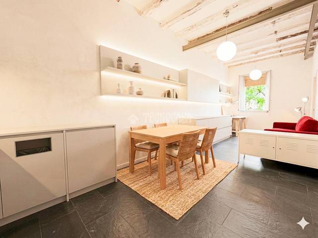 Piso en Venta en El Poble Sec - Parc de Montjuïc