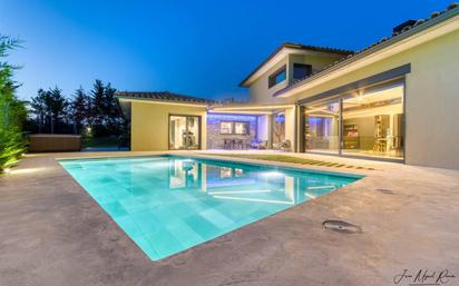 Swimming pool of House or chalet for sale in Navata  with Heating, Private garden and Terrace