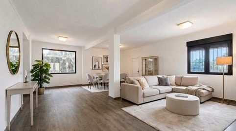 Casa en venta en Calicanto Godelleta con 4 habitaciones y gran jardín, Valencia